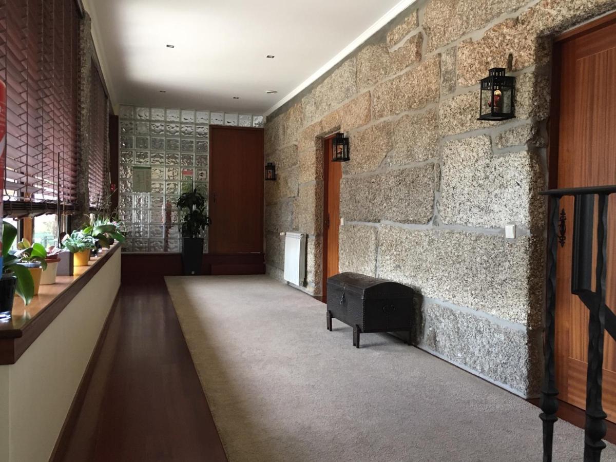 Bergui Guesthouse - Guimarães Exteriör bild
