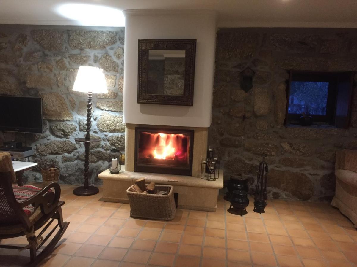 Bergui Guesthouse - Guimarães Exteriör bild
