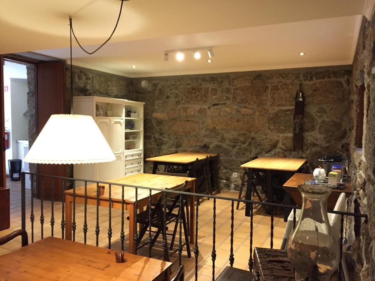 Bergui Guesthouse - Guimarães Exteriör bild