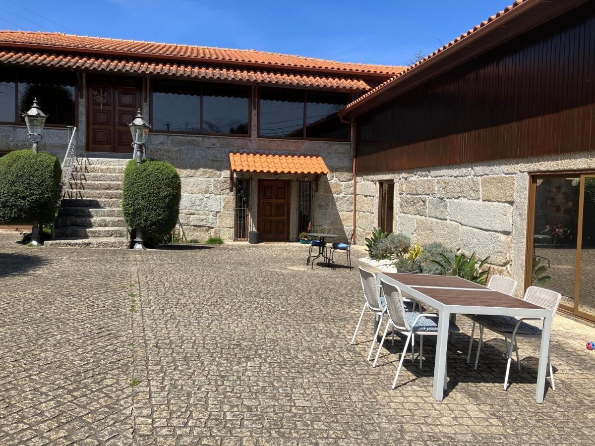 Bergui Guesthouse - Guimarães Exteriör bild