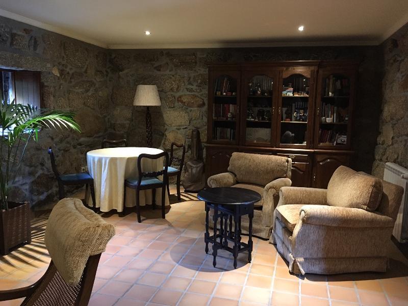 Bergui Guesthouse - Guimarães Exteriör bild