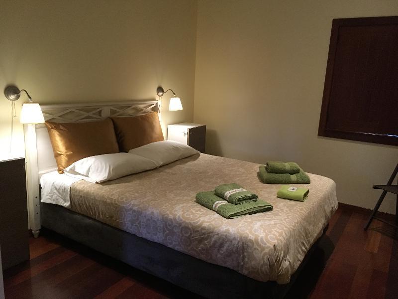 Bergui Guesthouse - Guimarães Exteriör bild
