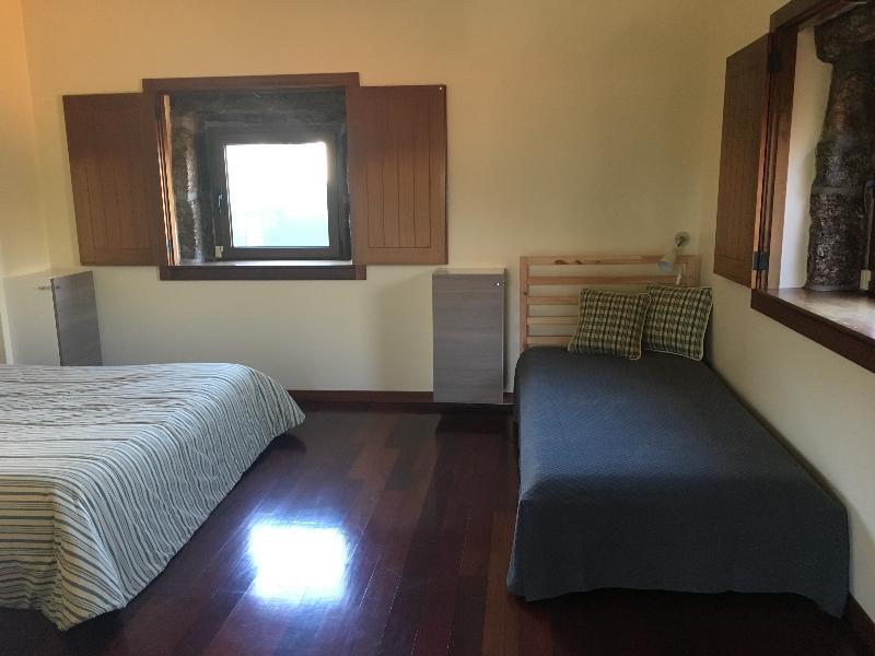 Bergui Guesthouse - Guimarães Exteriör bild